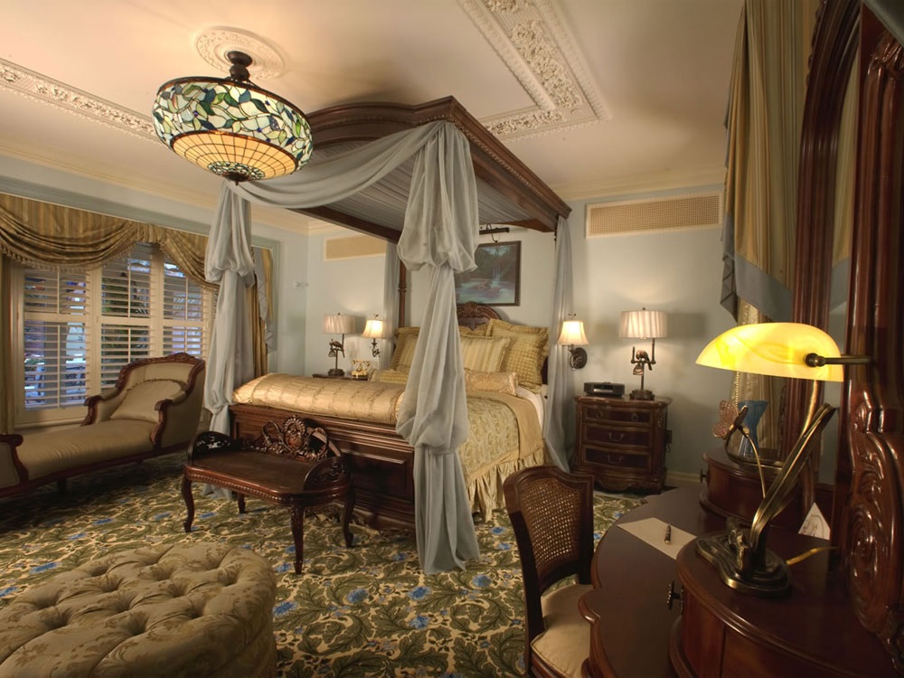 интерьер спальни в викторианском стиле