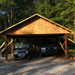 Навесы для автомобилей из дерева для дачи: обзор и инструкция