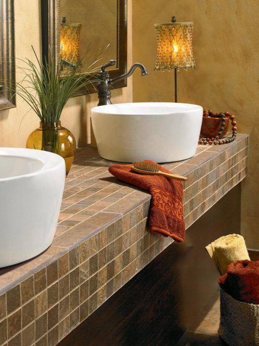 плитка з натурального каменю для ванної кімнати