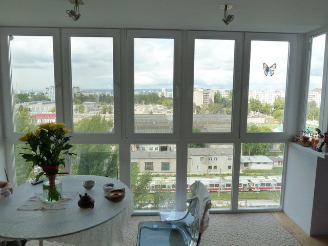 панорамне скління балкону