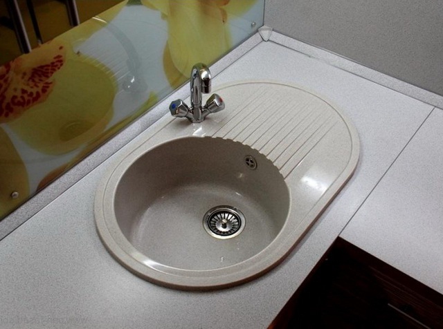 мийки для кухні зі штучного каменю фото