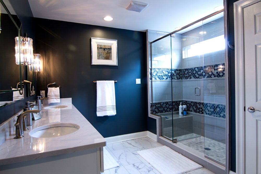 синяя плитка в ванной фото